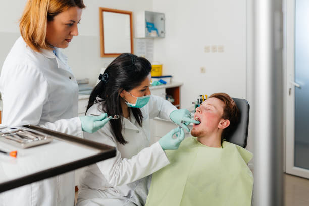Best Dentist Open Late Near Me  in Lake Darby, OH